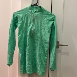 Lululemon run swiftly 1/2 zip long sleeve pullover size 6 green